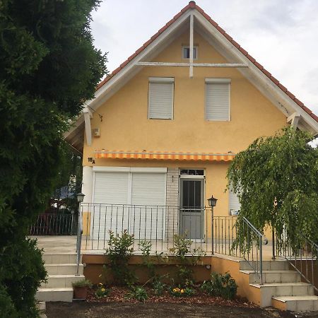 Sunhouse, Balatonvilágos 외부 사진