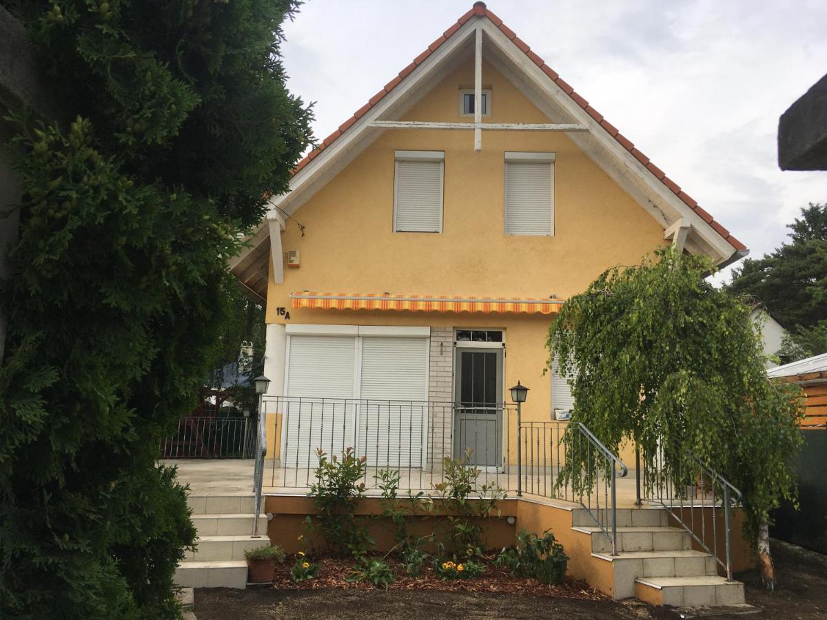 Sunhouse, Balatonvilágos 외부 사진